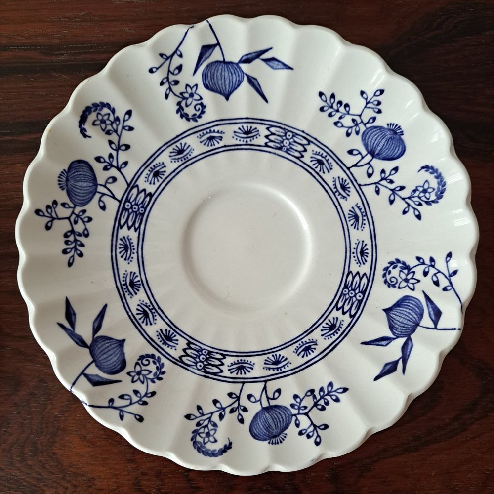 JG Meakin England 4 saucers - Classic White Nordic Blue Onion